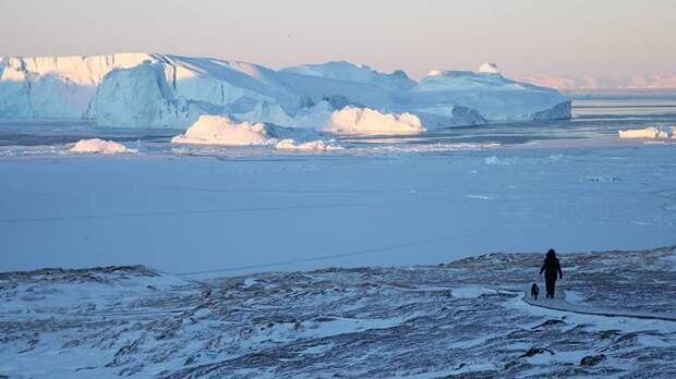 Франция обнародовала оборонную стратегию страны в Арктике