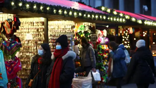 В Лондоне отменили новогодние торжества из-за омикрон-штамма COVID-19
