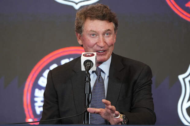 Охранник не узнал Гретцки и не пустил его в раздевалку Канады перед финалом ОИ