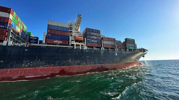 Власти Одессы заявили об атаке беспилотников по двум морским судам в районе порта