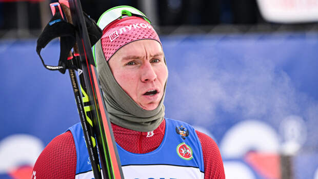 Лыжник Александр Большунов одержал первую победу в сезоне