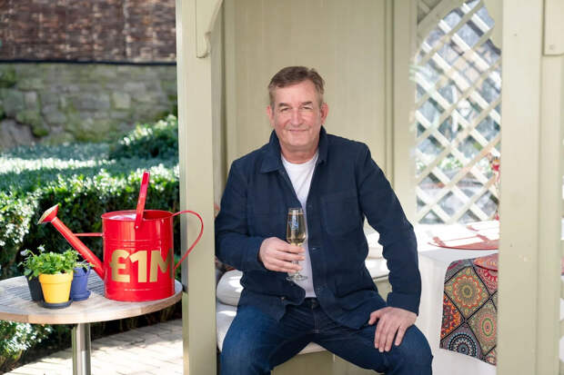 Британец использовал в лотерее счастливую комбинацию отца и разбогател на £1 млн