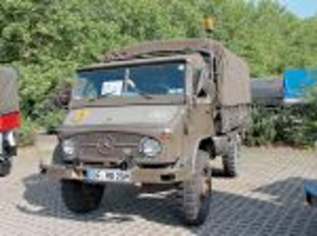 Специально созданный для армии Unimog 404 (или Unimog S) появился в 1955 г.
