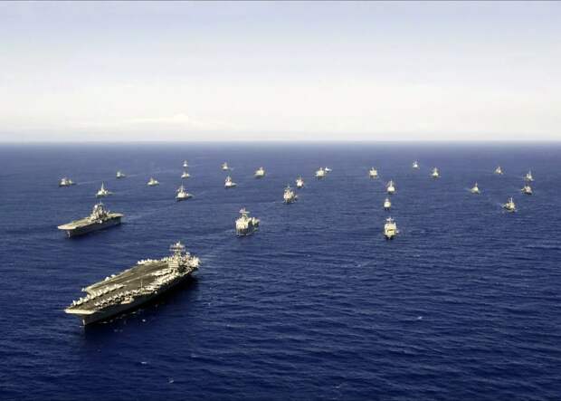 Ударная авианосная группа ВМС США. Источник изображения: https://vk.com/denis_siniy