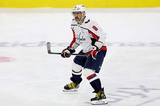 Овечкин забил тысячную шайбу в НХЛ и приблизился к рекорду Гретцки