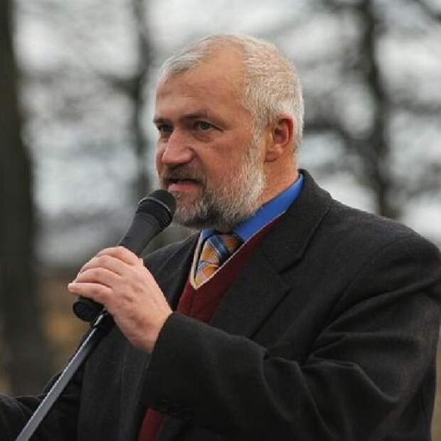 mihail-amosov-nelzya-byt-avtoritarnym-demokratom_1.jpg mihail-amosov-nelzya-byt-avtoritarnym-demokratom_1.jpg