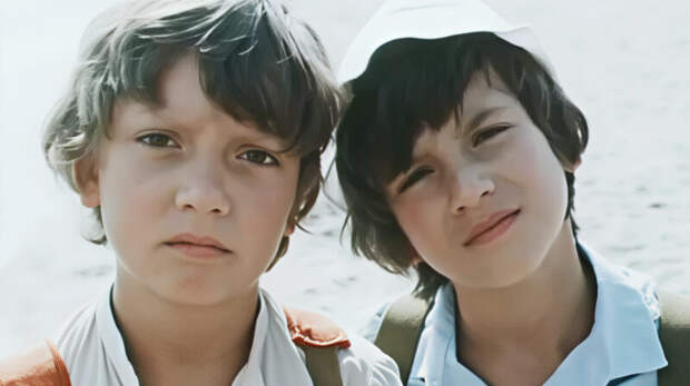 Кумиры миллионов: 42 года спустя, как изменились Петров, Васечкин и Маша Старцева