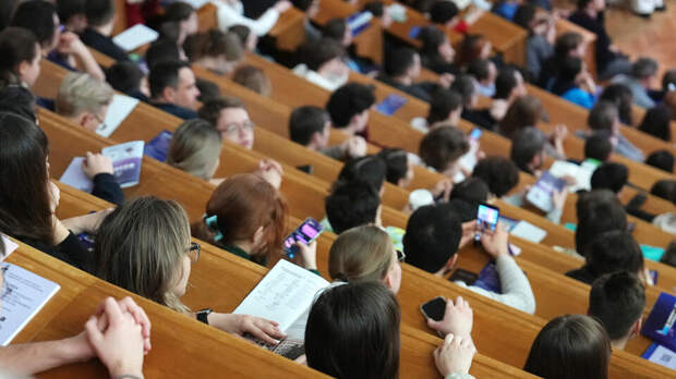 Иностранный студент напал на преподавателя в вузе в Астрахани