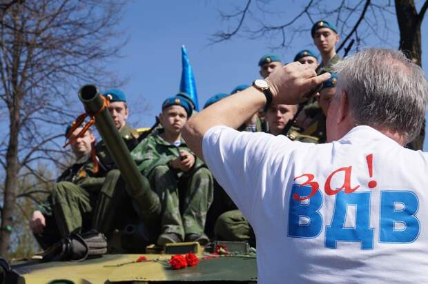 На вооружение ВДВ поступит новая машина управления огнем «Завет-Д» На вооружение ВДВ поступит новая машина управления огнем «Завет-Д»
