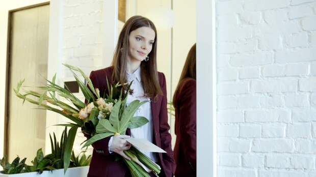 14 февраля — международный день дарения книг: что читают звезды российской сцены