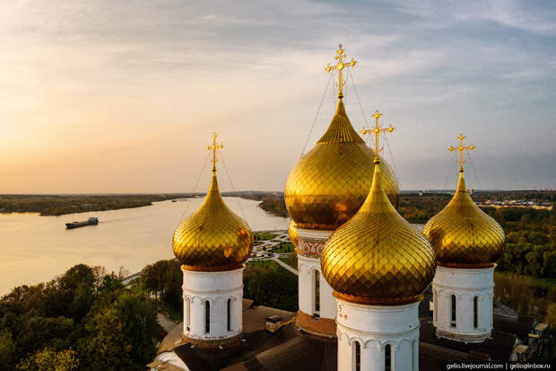 Ярославль с высоты Успенский кафедральный собор