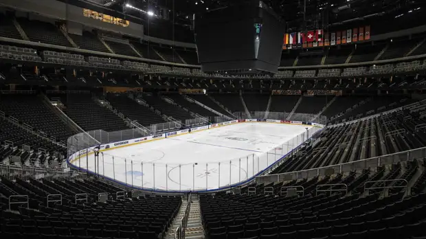 «Чистейший промах организаторов»: как в России отреагировали на отмену молодёжного ЧМ по хоккею в Канаде