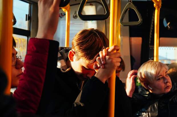 «Квадроберы виноваты»: подборка злых и смешных комментариев омичей про транспорт на Левом берегу