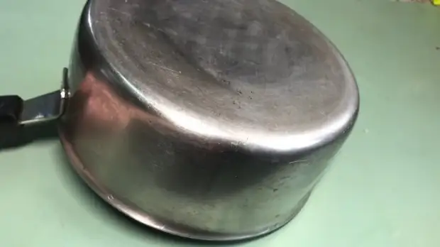 Как без усилий отмыть многолетний нагар реально за 10 минут