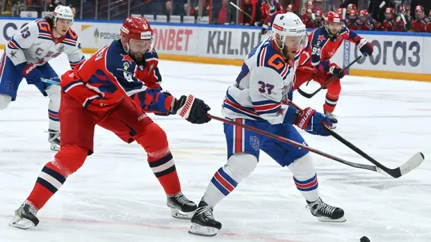 СКА обыграл ЦСКА в плей-офф КХЛ и сравнял счёт в серии