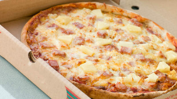 Канадский фонд помощи Украине тратил собранные деньги на пиццу