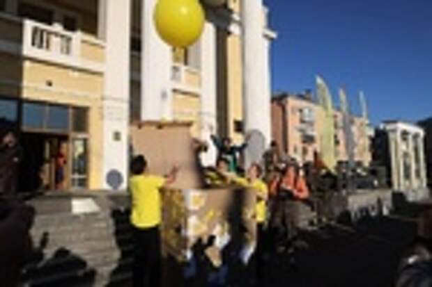 В Барнауле стартовал молодежный фестиваль имени Золотухина / Фото: Екатерина Смолихина / amic.ru