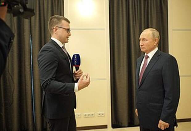 Владимир Путин ответил на вопросы журналиста телеканала «Россия 1», автора и соведущего программы «Москва. Кремль. Путин» Павла Зарубина.