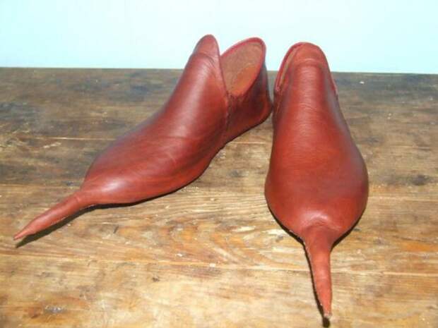 Одной из возможных причин такой любви к пуленам может быть распространенный в Европе в период средневековья так называемый Фаллический культ / Фото: livemaster.ru Одной из возможных причин такой любви к пуленам может быть распространенный в Европе в период средневековья так называемый Фаллический культ / Фото: livemaster.ru