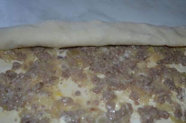 рулет с мясным фаршем из слоеного теста рецепт рулет с мясным фаршем из слоеного теста рецепт