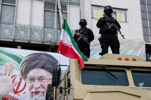 Американские военные начали покидать базы и вести борьбу против Ирана из отелей