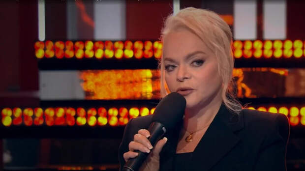 Лариса Долина / Кадр из программы