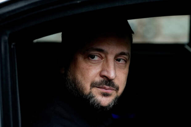 Дюпон-Эньян упрекнул Зеленского за призывы к США вернуть санкции против нефти РФ