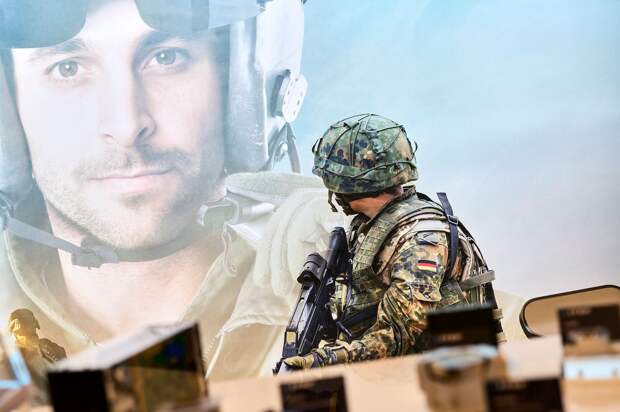 Делегация РФ в Вене: милитаризация ЕС нужна элитам для удержания власти