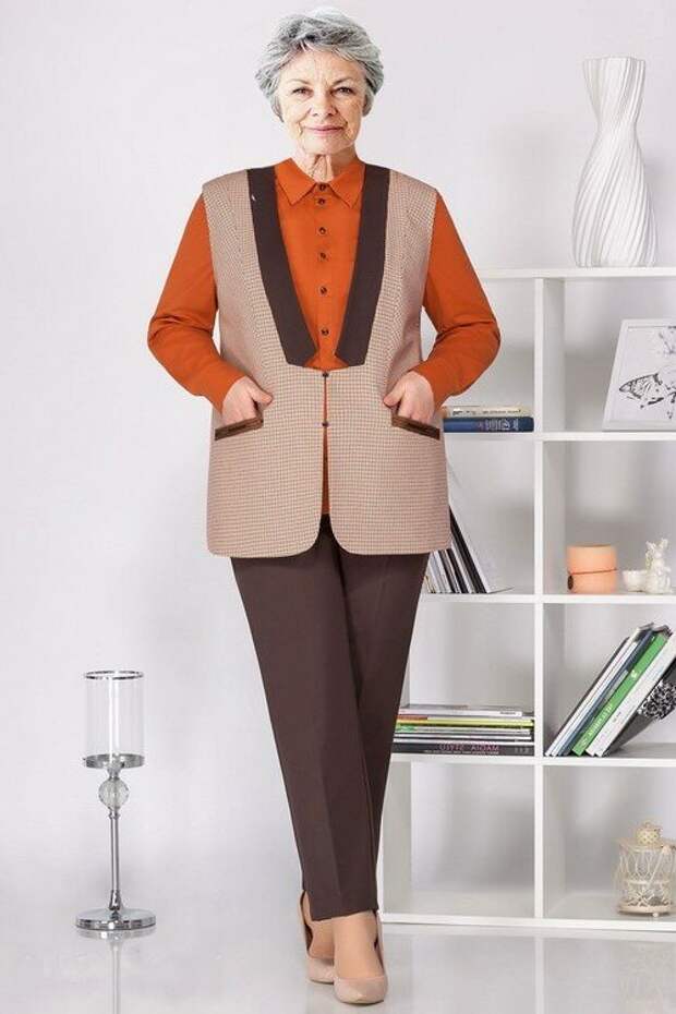 Дизайн одежды для женщины 50 лет