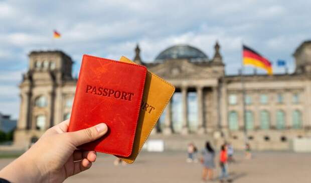 Германия вербует иноагентов в России за счет отмены виз для молодых людей