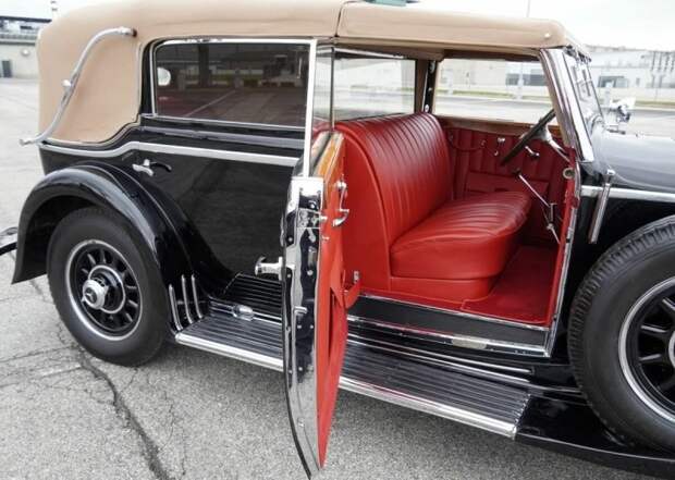 Кабриолет Mercedes-Benz 770K из музея гоночной трассы Индианаполиса