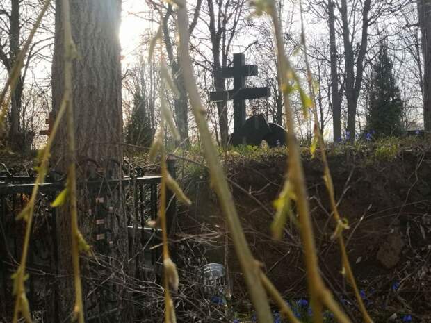 Тулячка требует перезахоронить постороннего человека с могилы бабушки