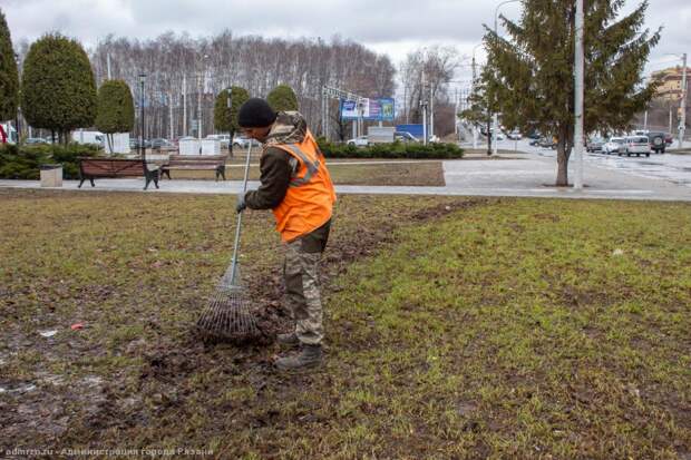 В Рязани продолжаются работы по благоустройству