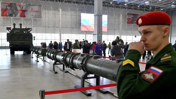 ЕС объяснил отказ от участия в брифинге Минобороны по ракете 9М729