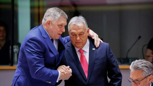 "Кнуты и пряники" для Словакии: аналитик Иванов про судьбу Фицо после проигрыша Орбана