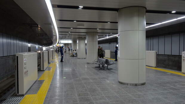 Станция метро на территории Токио - РИА Новости, 1920, 01.11.2021