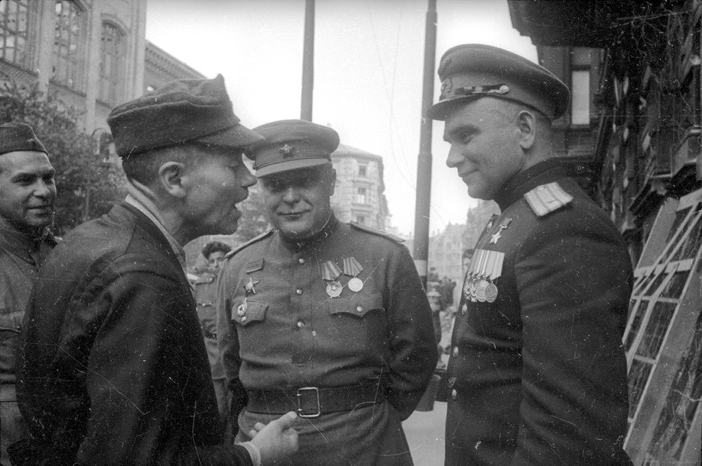 Освобожденная Европа глазами советских фотографов