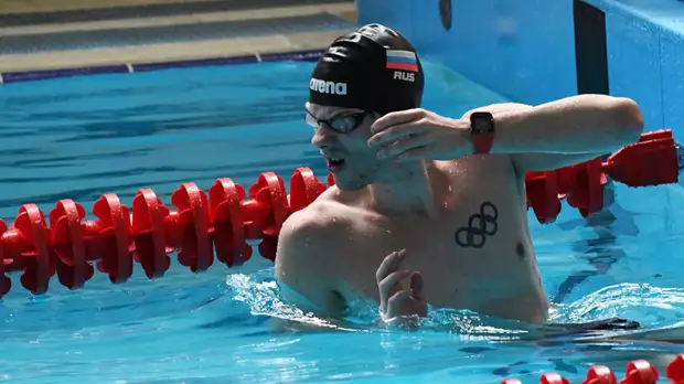 Рылов и Тарасевич пробились в полуфинал Олимпиады на дистанции 200 м на спине