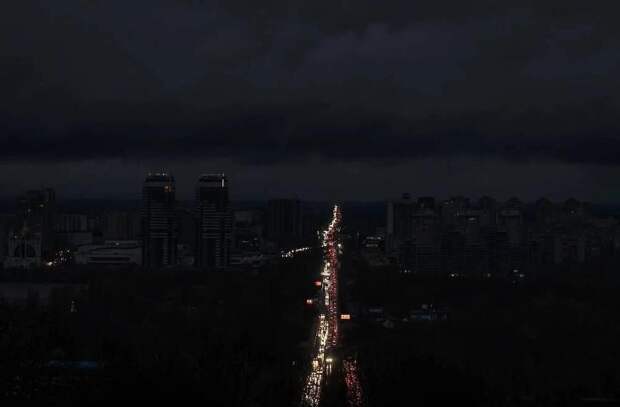 Жители Одессы перекрыли улицу в городе из-за отключения света