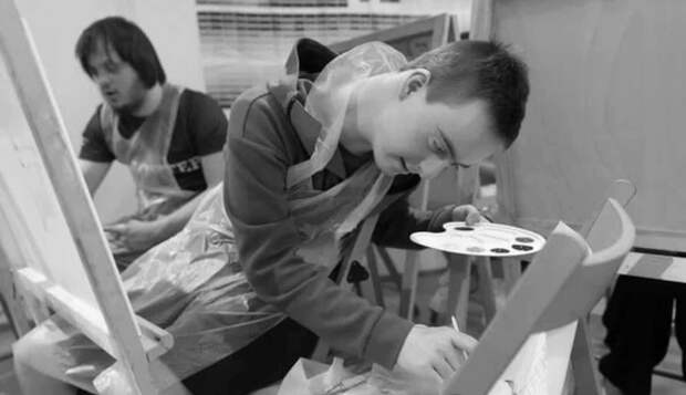 Люди с синдромом Дауна приняли участие в воркшопе «Энергия цветов»