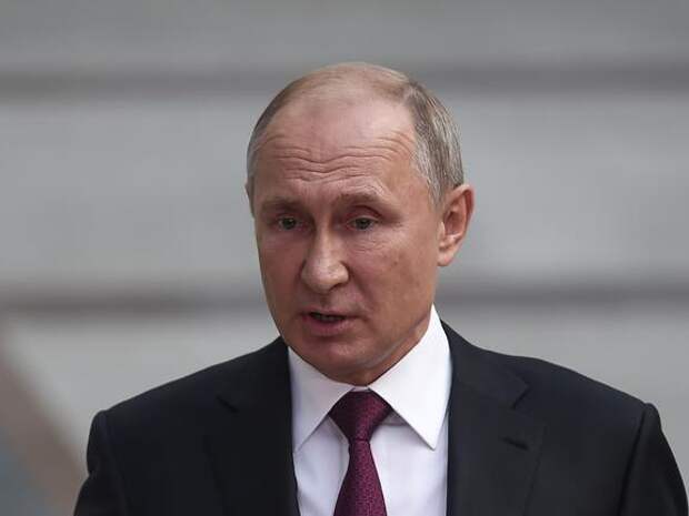 Путин обсудил текущую ситуацию на мировом рынке нефти с принцем Саудовской Аравии Аль Саудом