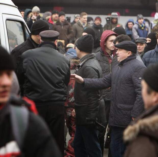 Киевляне за чистый город и против фашистов