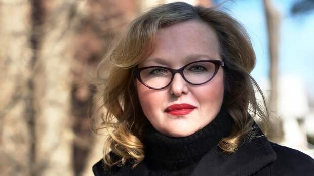 «Все остальное — суета»: звезда «Рабы любви» Елена Соловей променяла блестящую карьеру на жизнь в США на пособие