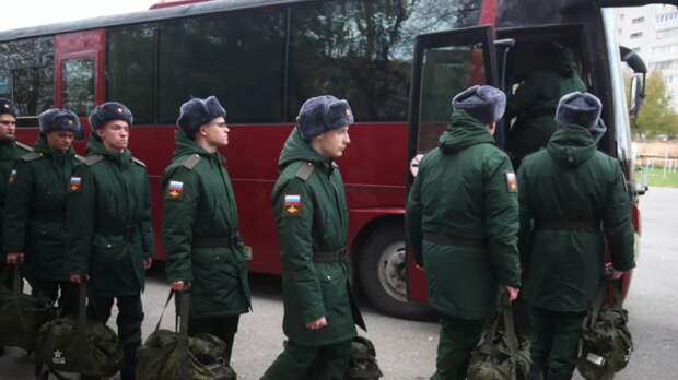 Генштаб: осенью на срочную службу призвали 135 тысяч человек