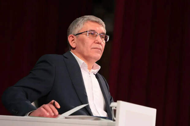 Главам районов Тульской области грозят кадровые меры за сон и звонок на совещании