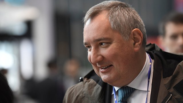 Заместитель председателя правительства РФ Дмитрий Рогозин на Санкт-Петербургском международном экономическом форуме 2017 Заместитель председателя правительства РФ Дмитрий Рогозин на Санкт-Петербургском международном экономическом форуме 2017
