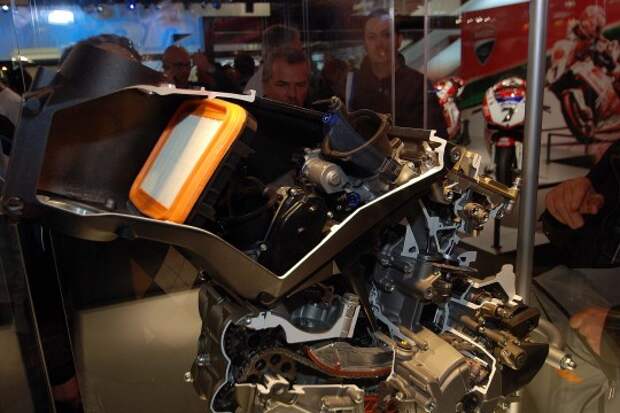 Двигатель Ducati 1199 panigale-Superquadro