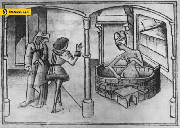 A woman is spied-on while bathing, Roman de Girart de Nevers (Biblioth&egrave;que Royale Albert ler MS 73, fol. 12r), c. 1460