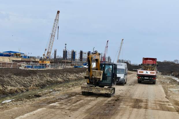 Строители моста через Оку под Рязанью возвели вспомогательный мост