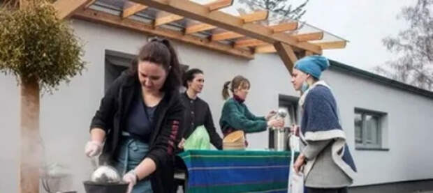 Чехия намерена пустить «под нож» выплаты для украинских беженцев